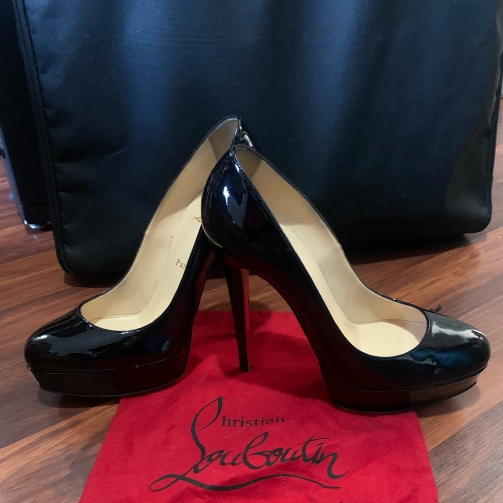 Chritian Louboutin Pumps